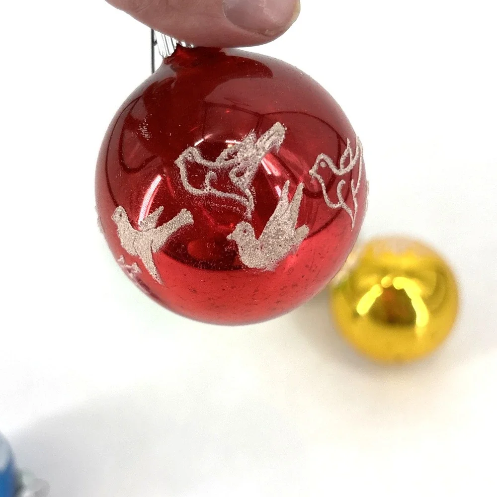 Vintage Lot 5 Stenciled Christmas Ornaments Mercury‎ Glass Shiny Brite Made USA